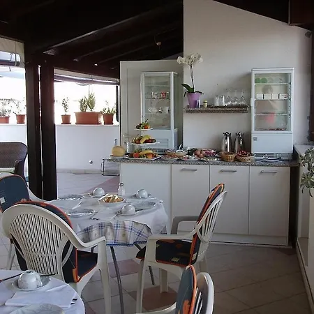 In With Terrace, Air Conditioning, Wifi, Washing Machine 4237-5