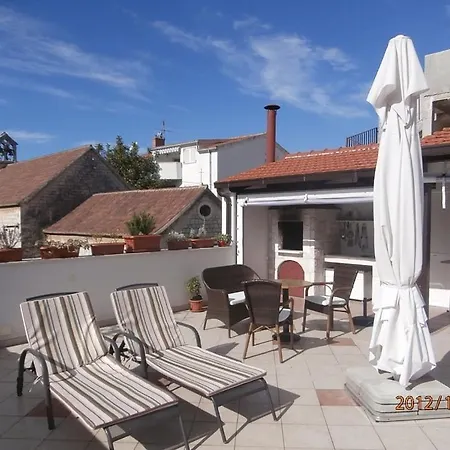 In With Terrace, Air Conditioning, Wifi, Washing Machine 4237-5 * Trogir